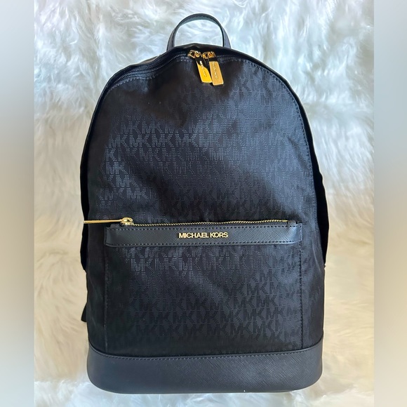 ✨NWT✨ Michael Kors Morgan Medium Backpack - Picture 1 of 8